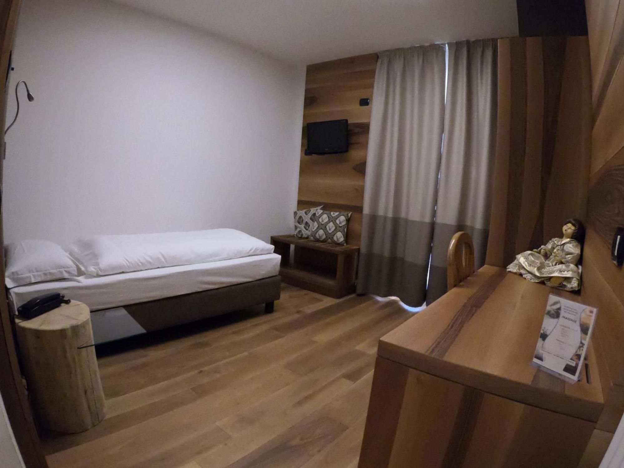 Hotel Cristallo Canazei Buitenkant foto