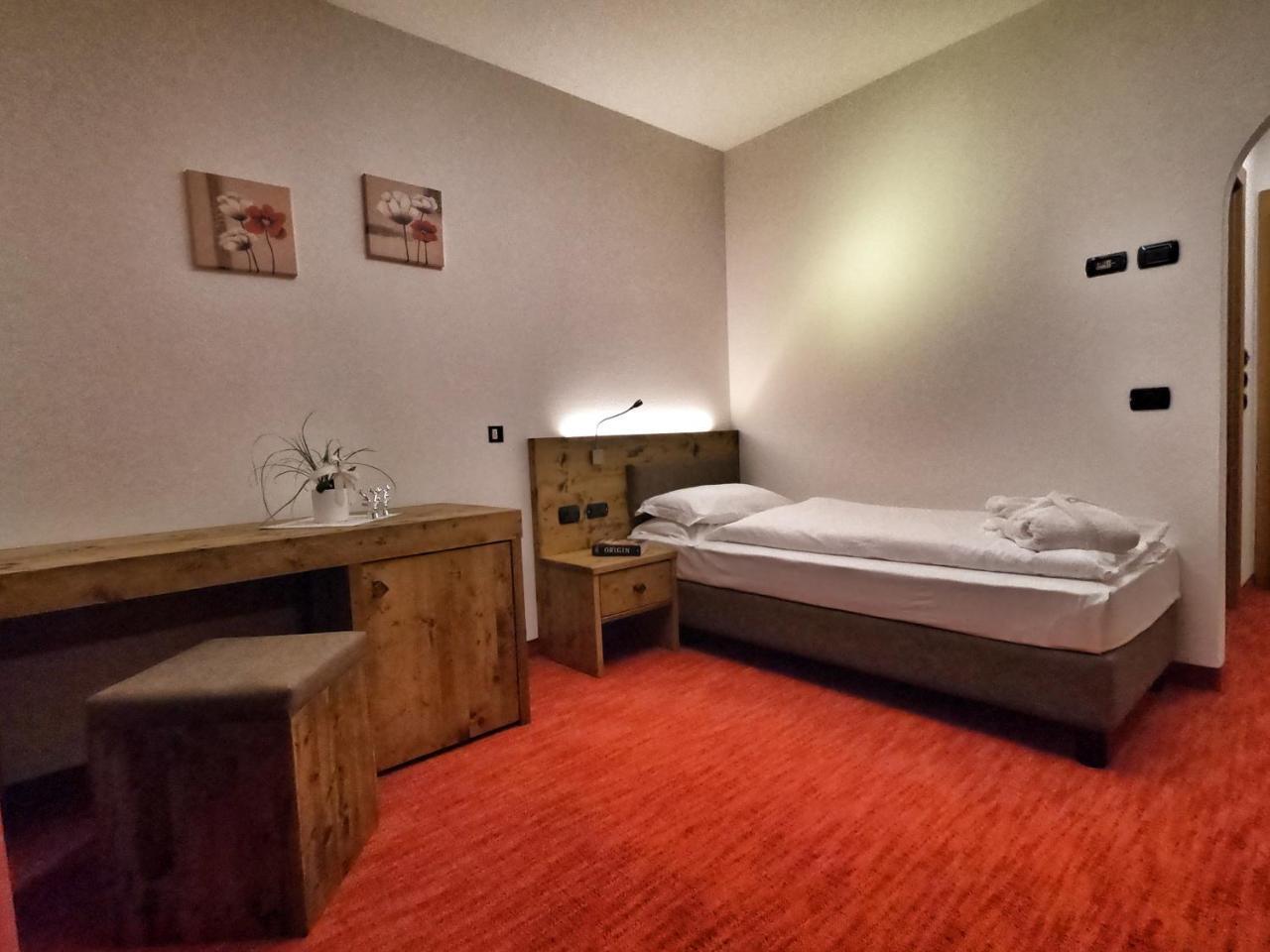 Hotel Cristallo Canazei Buitenkant foto