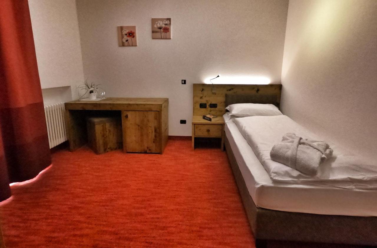 Hotel Cristallo Canazei Buitenkant foto