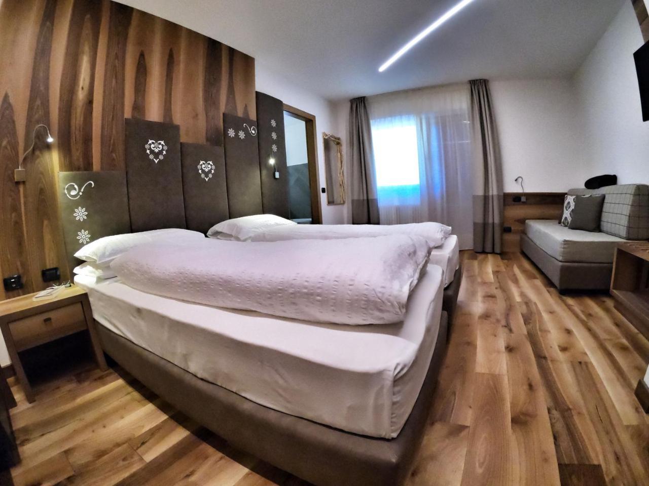 Hotel Cristallo Canazei Buitenkant foto