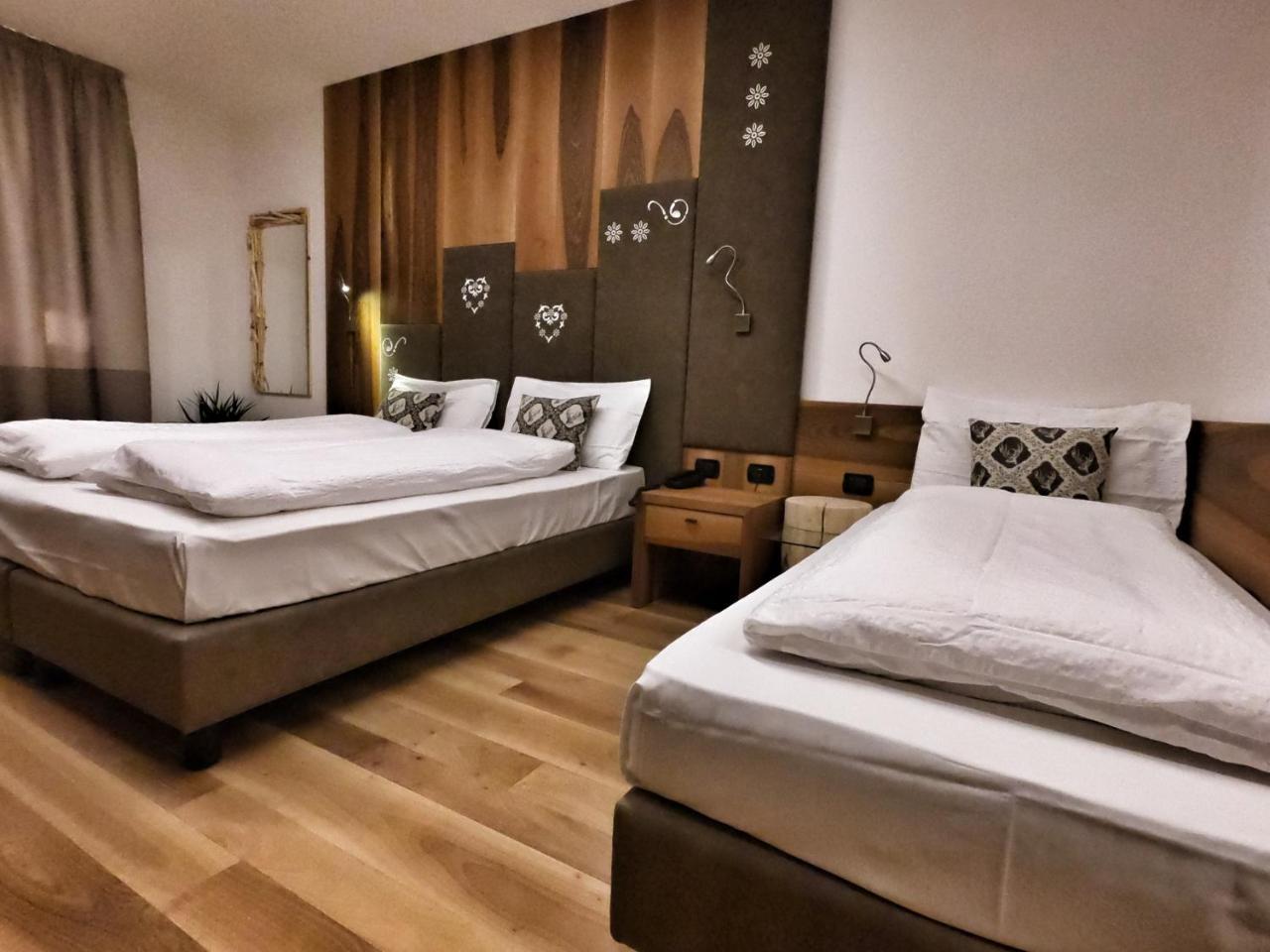 Hotel Cristallo Canazei Buitenkant foto